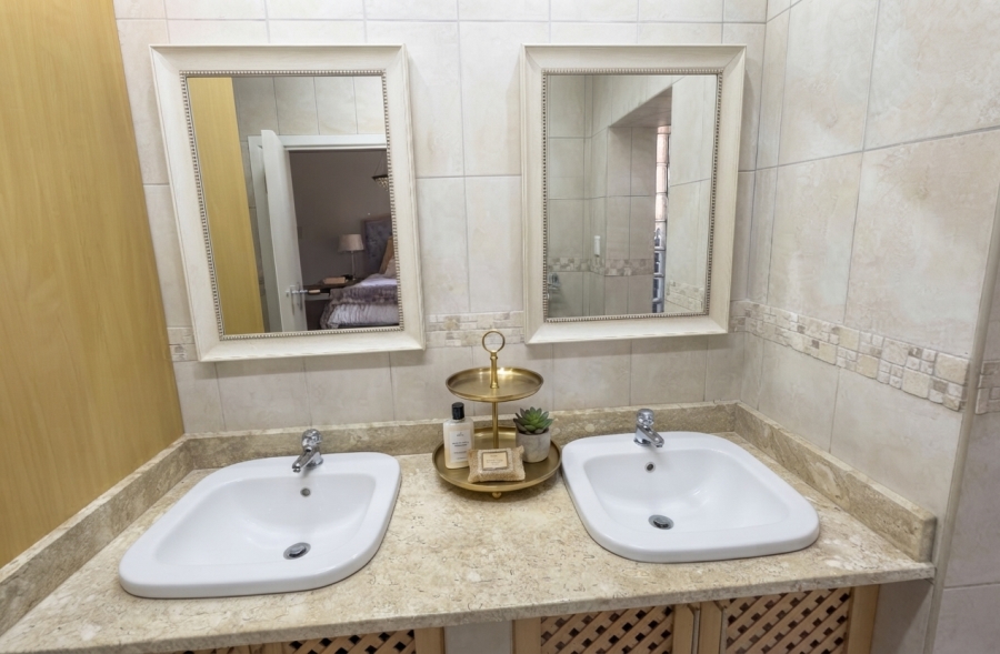 3 Bedroom Property for Sale in Mossel Bay Central Western Cape